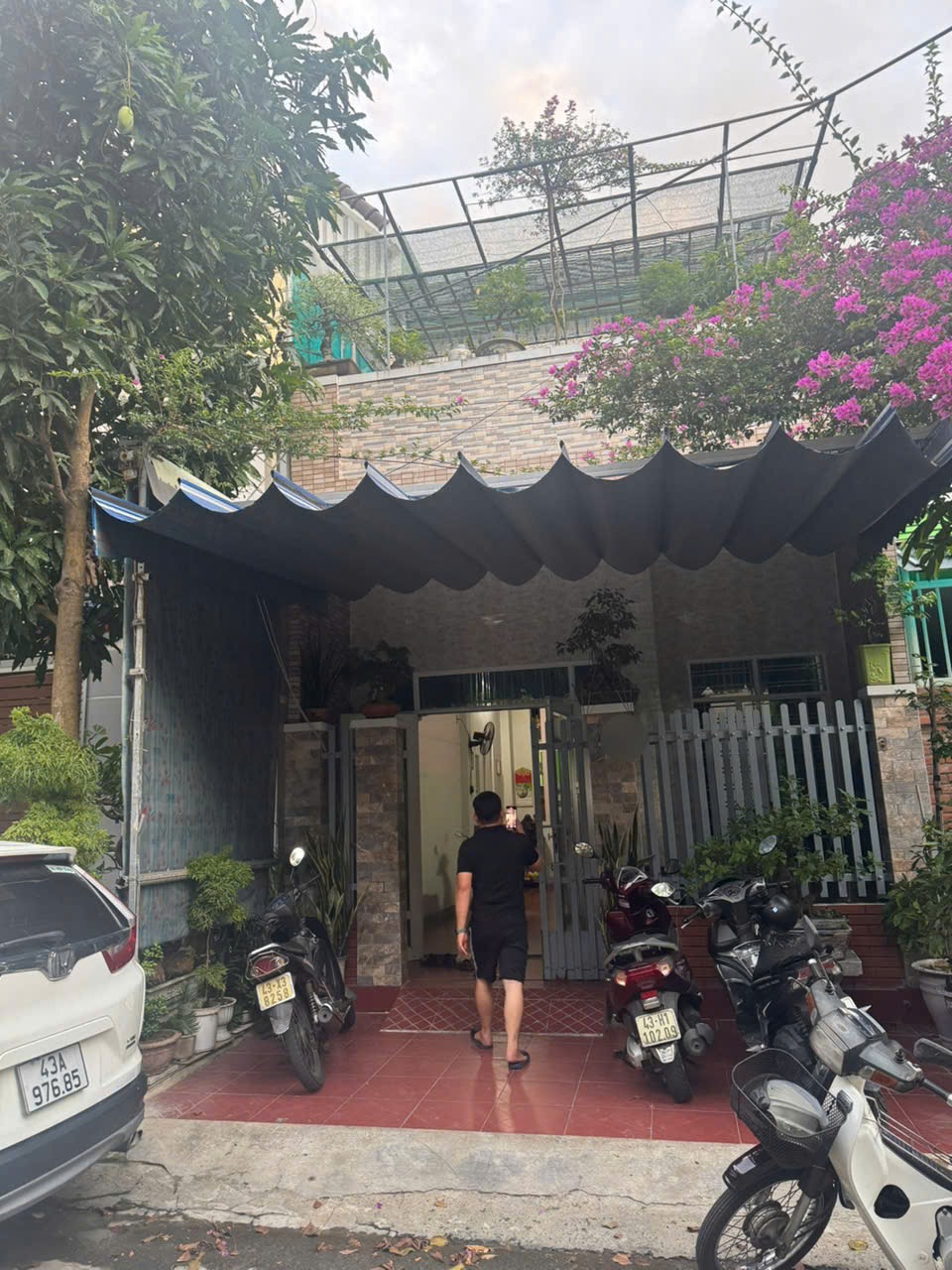 "Mặt tiền nhà 2 tầng Mỹ An 19 Đà Nẵng ngang 4,8m