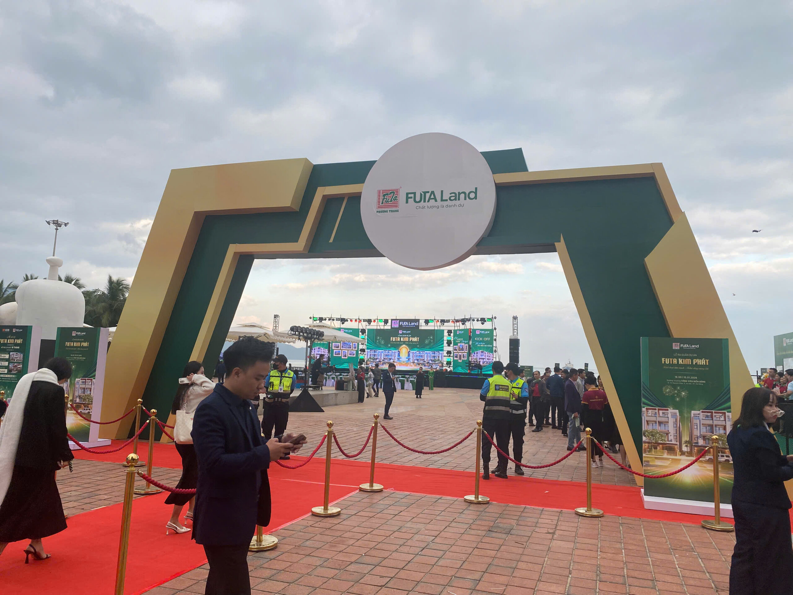 Cổng chào tại đại tiệc FuTa Kim Phát