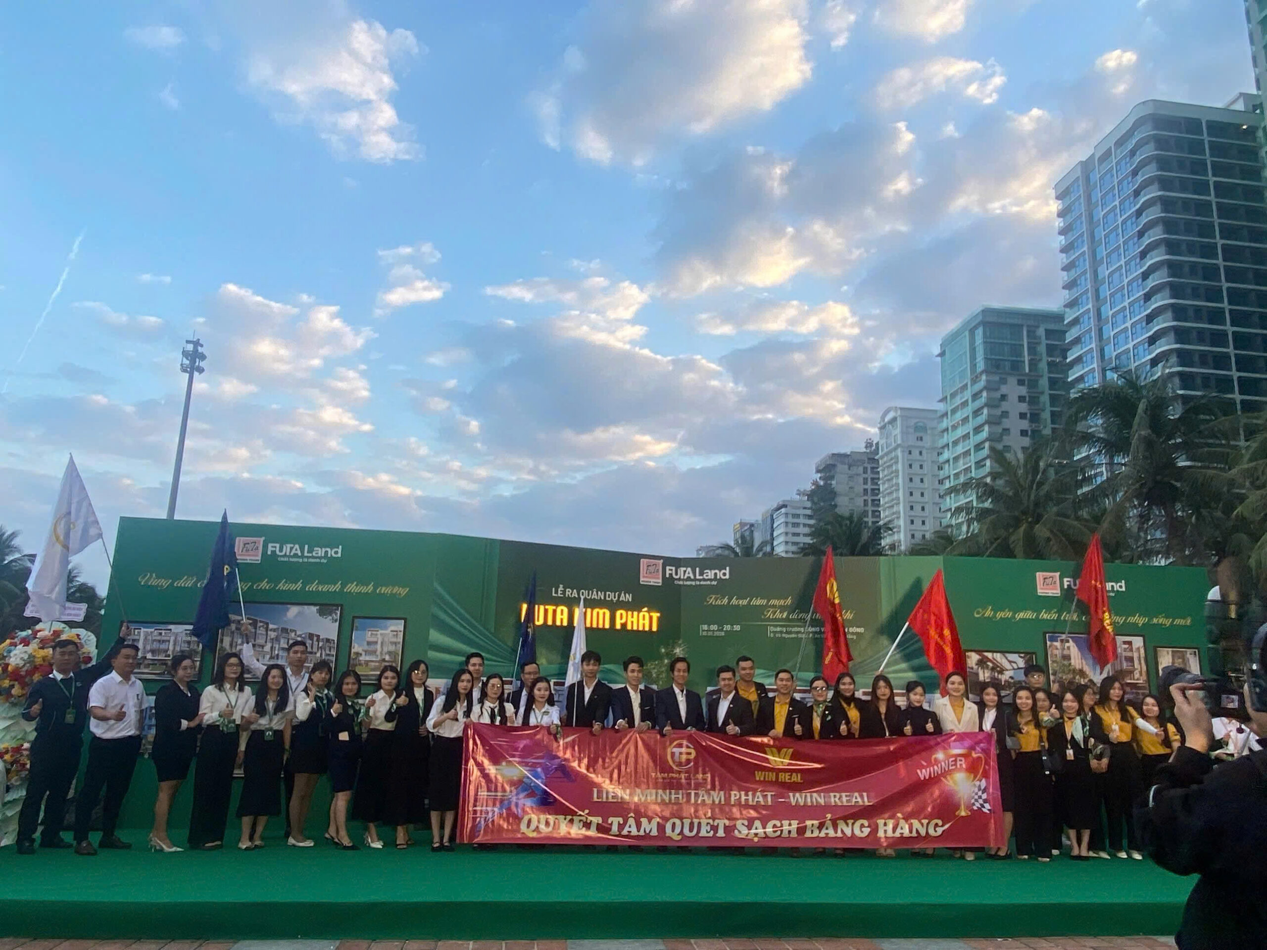 Các chiến binh sales của Tâm Phát Land