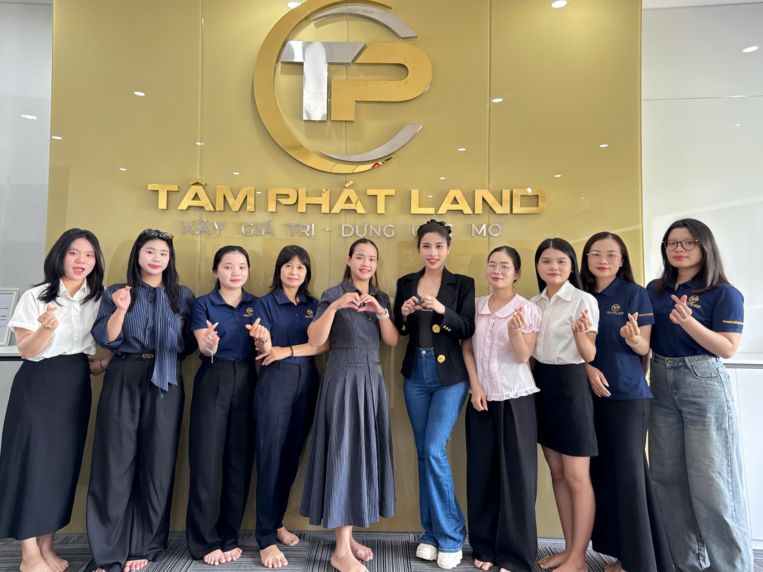 Chúc mừng 8/3 tại Tâm Phát Land