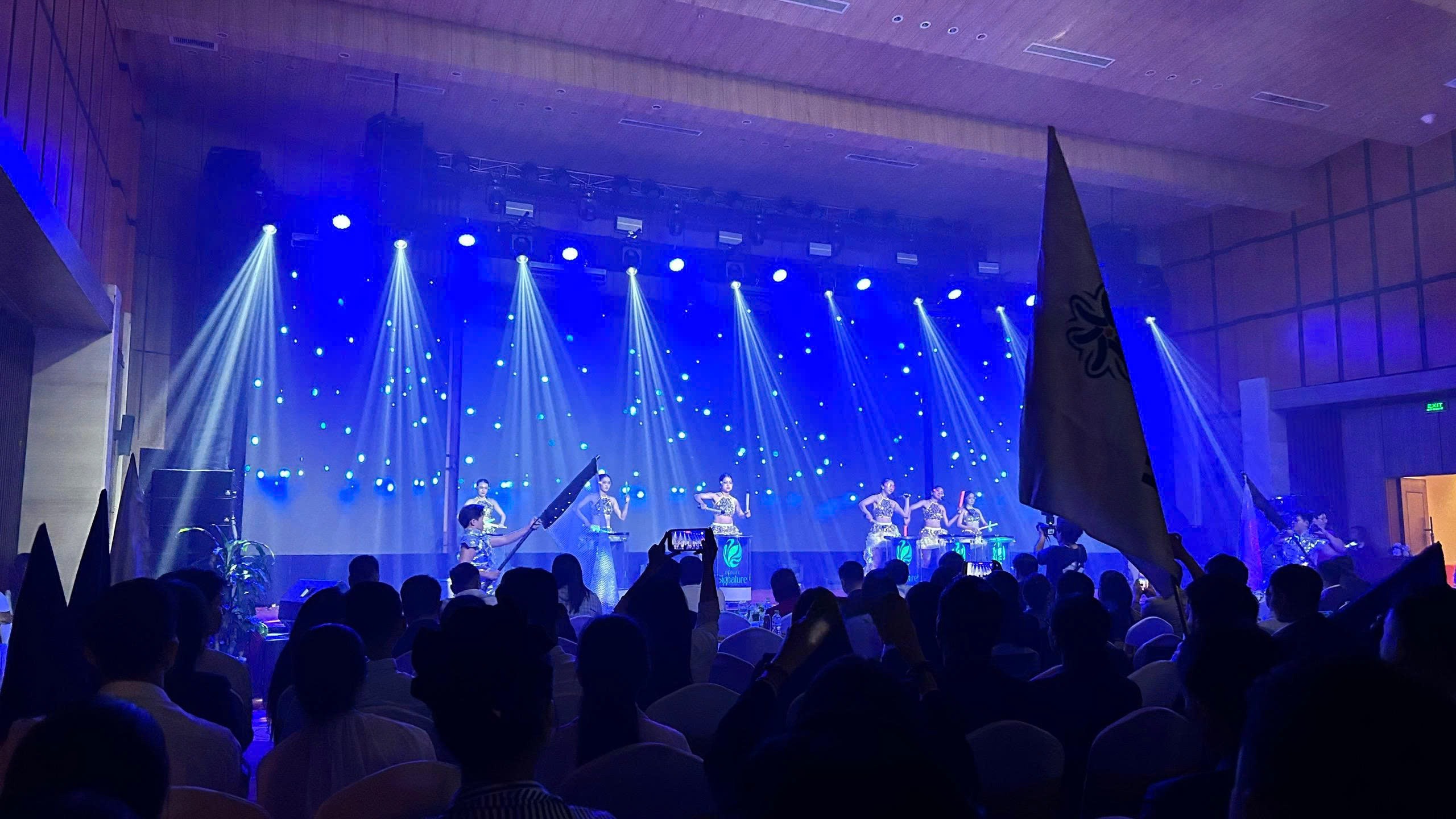 Màn trình diễn nghệ thuật tại sự kiện Kick off dự án ECOLIFE SIGNATURE Màn trình diễn nghệ thuật tại sự kiện Kick off dự án ECOLIFE SIGNATURE